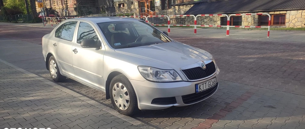 Skoda Octavia cena 17300 przebieg: 211500, rok produkcji 2010 z Zakopane małe 56